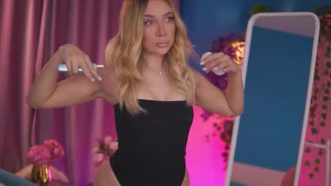 Nadia online show from 02-15-26, 05:04