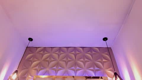 Snapshot of nahia_low chatting on 01-29-25, 09:01  Valeria  online show from 01-29-25, 09:01