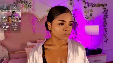 NahiaraReina  online show from 03-15-26, 01:17