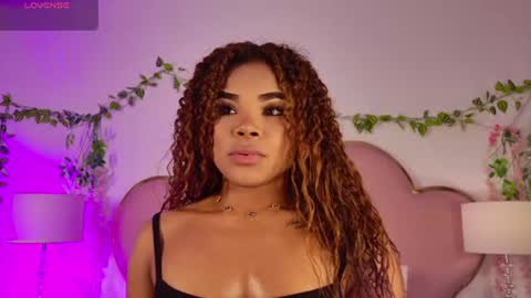 NahiaraReina  online show from 07-14-26, 01:28