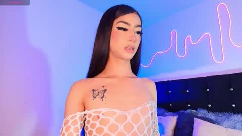 NahiaVictoria  online show from 03-28-26, 07:02