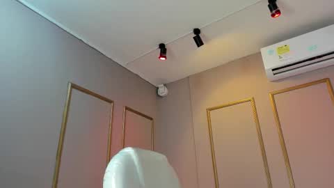 Nahimi online show from 12-20-25, 07:10