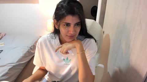 independent model online show from 09-20-25, 03:57