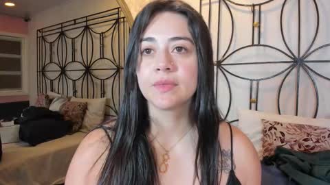 Nahomi  online show from 09-21-25, 08:05