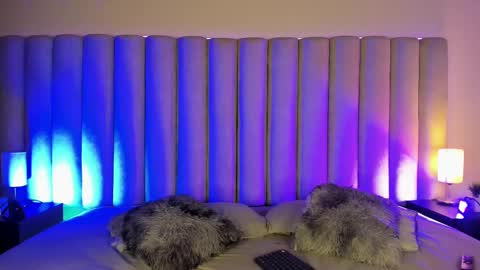  VICTORIA  online show from 02-22-25, 07:36