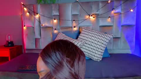  VICTORIA  online show from 02-27-26, 07:58