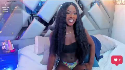 Snapshot of nahomii_hill chatting on 03-08-25, 09:29 Nahomi online show from 03-08-25, 09:29