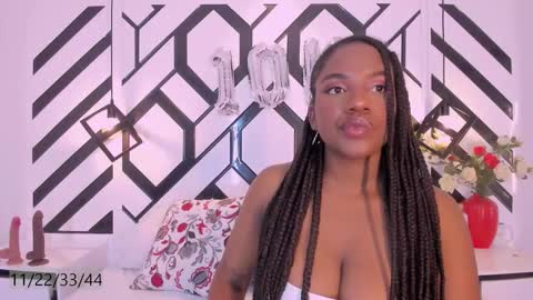 Snapshot of nahomikroft chatting on 09-22-25, 12:40 Nahomi online show from 09-22-25, 12:40