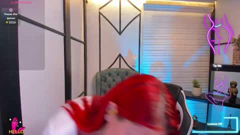 Nahomi online show from 12-18-25, 05:02