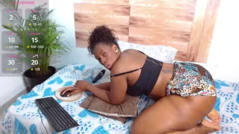 nahomy_gree online show from 04-24-26, 04:59