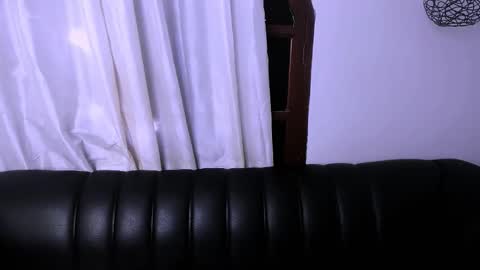 nahomy_hancook online show from 01-11-26, 06:02