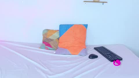 Snapshot of nahomy_james25 chatting on 01-21-25, 03:43 nahomy_james25 online show from 01-21-25, 03:43