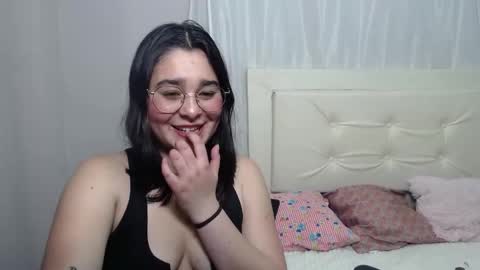 Nahomy online show from 12-12-24, 07:59