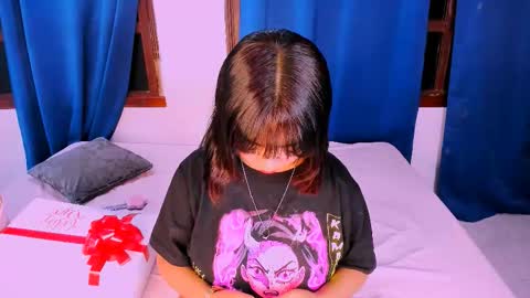 Nahomy online show from 09-25-25, 07:23