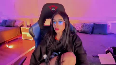 Nahomy  online show from 01-14-26, 11:38