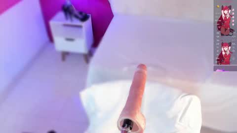 Nahomy Roberts online show from 02-19-25, 01:17