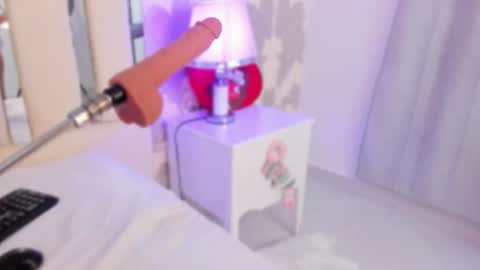 Nahomy Roberts online show from 02-23-26, 12:02