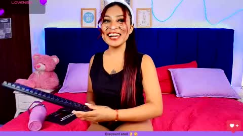 Naia online show from 03-25-26, 08:26