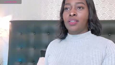 naiaramasson_ online show from 11-03-25, 12:17