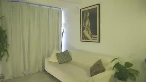 Lia online show from 02-27-26, 01:55