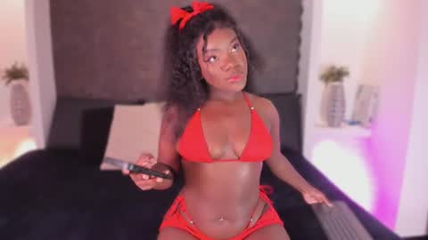 Snapshot of naina_deivis33 chatting on 06-24-26, 04:00 naina deivis33 online show from 06-24-26, 04:00