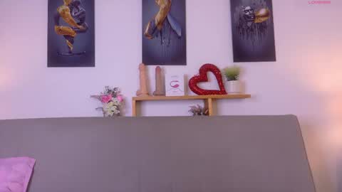 Snapshot of nairagold_ chatting on 05-24-26, 12:37 nairagold_ online show from 05-24-26, 12:37