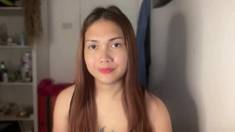 Snapshot of naisha143 chatting on 11-13-25, 02:54 MARY MAE online show from 11-13-25, 02:54