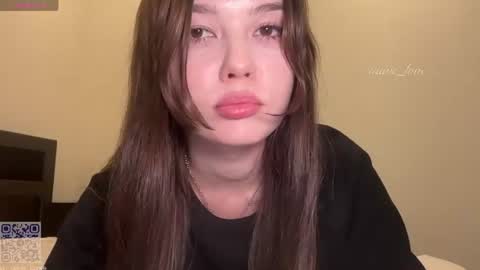 Snapshot of naive_love chatting on 07-23-26, 05:11 Mia guest- Eva from DOUBLECUTIES online show from 07-23-26, 05:11