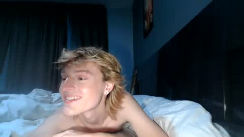 naivetwinkuseme online show from 07-16-26, 04:29