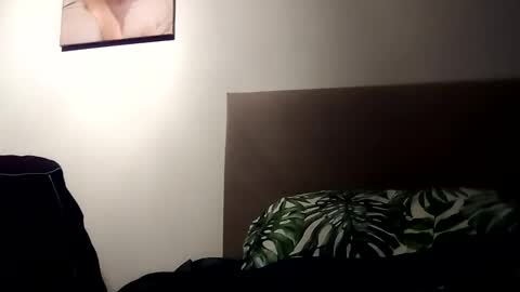 nakedscotsman199211189180 online show from 02-09-25, 07:41