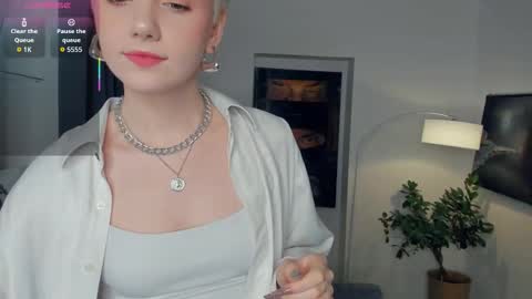 Kate online show from 10-26-25, 11:49