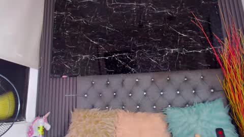 NALAROY online show from 02-26-25, 07:27