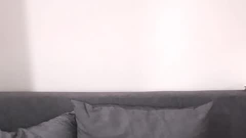 Snapshot of name666999 chatting on 12-19-25, 11:01 Lady online show from 12-19-25, 11:01