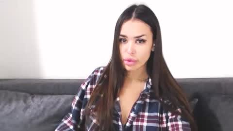 Snapshot of name666999 chatting on 01-12-26, 04:01 Lady online show from 01-12-26, 04:01