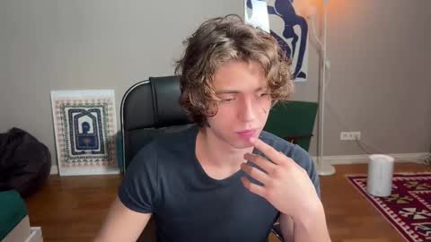 Georges online show from 01-23-25, 07:40