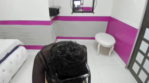 Nana  online show from 11-24-25, 12:38