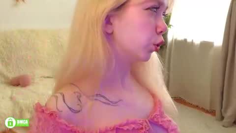 Snapshot of nana_mori chatting on 06-13-26, 11:52 nana_mori online show from 06-13-26, 11:52