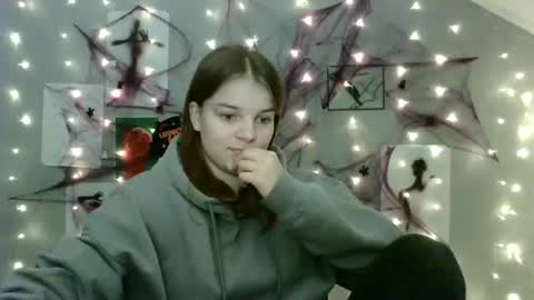 Nana online show from 10-03-25, 08:22