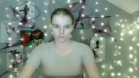 Nana online show from 10-10-25, 08:13