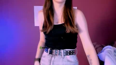 nana_shy_ online show from 12-19-25, 01:23