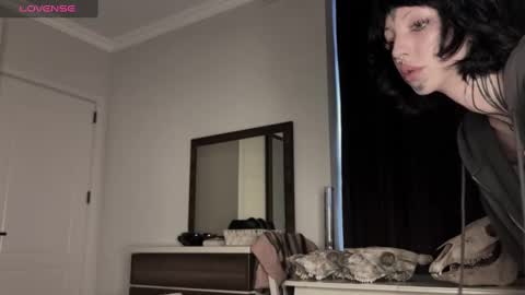 Nana online show from 12-24-24, 11:28