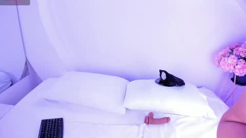 NanaOsaky online show from 09-13-25, 12:05