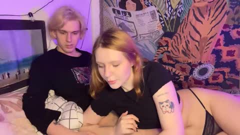 Snapshot of nancy_witch chatting on 02-14-25, 06:23 Nancy and Archi online show from 02-14-25, 06:23