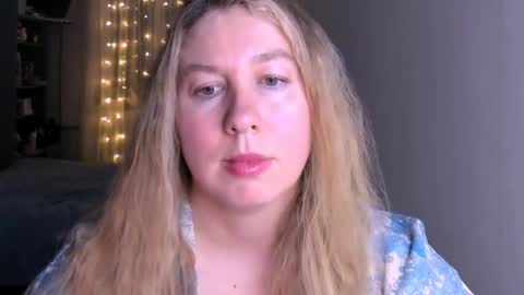 Nancy online show from 04-05-26, 06:49