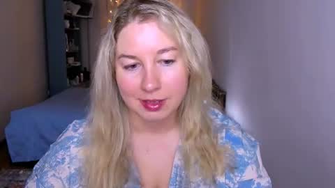 Snapshot of nancysanders chatting on 06-12-26, 06:29 Nancy online show from 06-12-26, 06:29