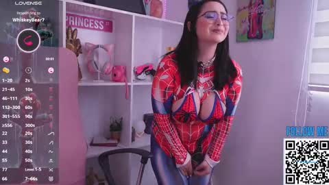 ELLA online show from 10-31-25, 08:32