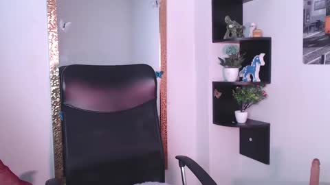 Snapshot of nany_pretty chatting on 03-08-25, 08:46 nany_pretty online show from 03-08-25, 08:46