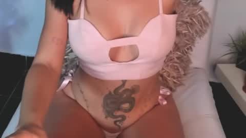 Snapshot of nany_tnt chatting on 03-10-25, 04:17 NANY online show from 03-10-25, 04:17