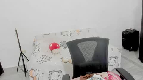  Naoko  online show from 01-11-26, 02:05