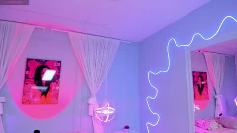 Naomi online show from 02-11-26, 08:14